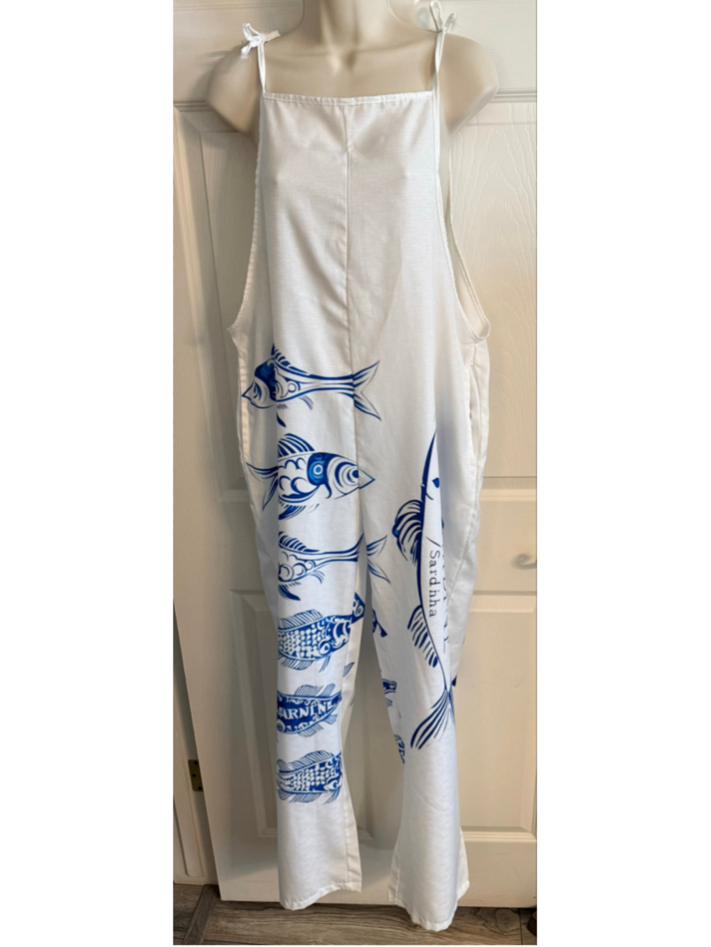 White Sardine Fish Graphic Print Wide Leg Tie Strap Jumpsuit Overalls Small EUC